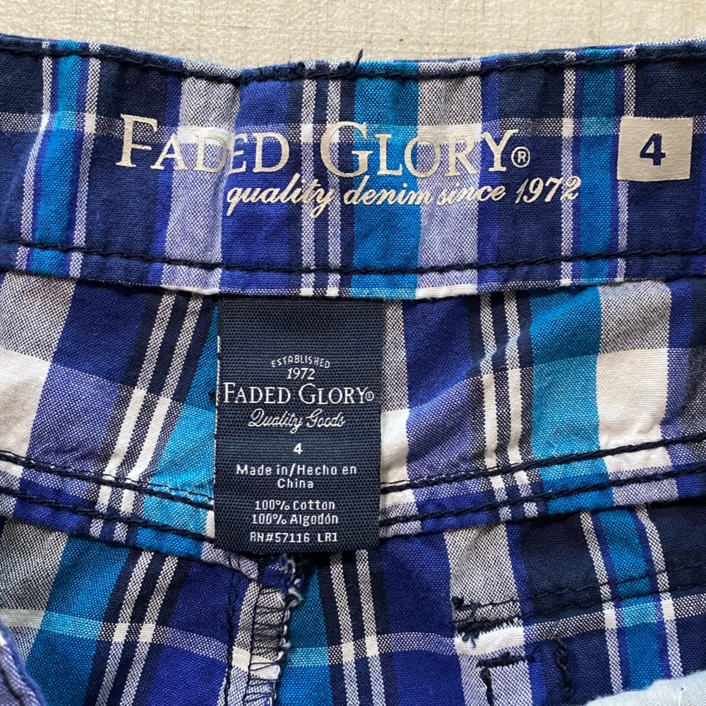Faded glory, NWOT Blue and White Jean Shorts Casual Style washed, but never worn - Picture 4 of 5